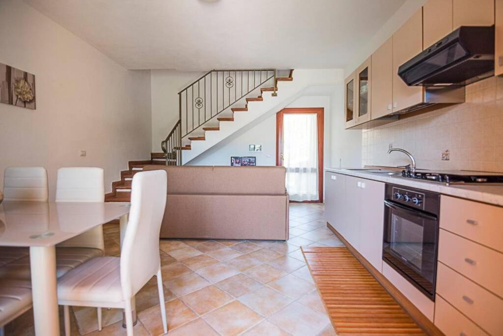 Villa Molly Сан-Теодоро Экстерьер фото